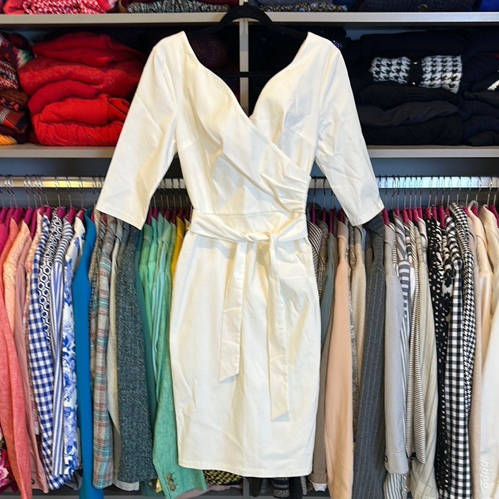 MUXXN white 3/4 sleeve back zipper closure and slit tie front dress size S